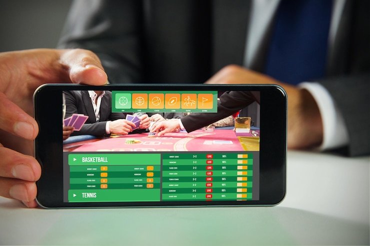 Pengguna membaca syarat promosi mobile